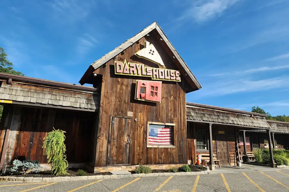 Daryl's House